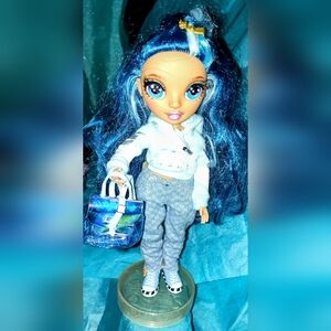Rainbow High Jr.High Skyler Bradshaw Doll